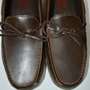 Izod Deck Shoes  Men's Size 8M  Brown